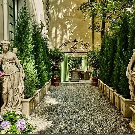 Palazzo Angelica Apartment Florence