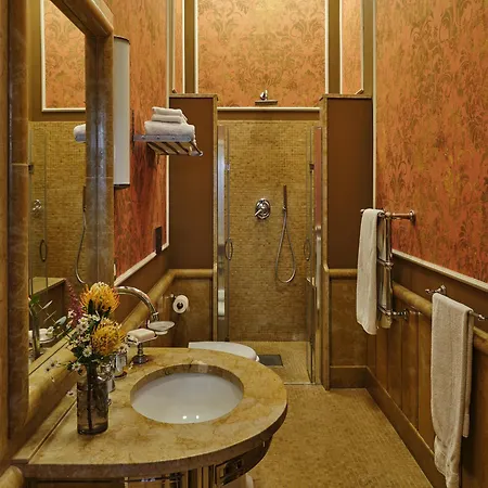 Prestigioso Appartamento Sul Lungarno Firenze Florens