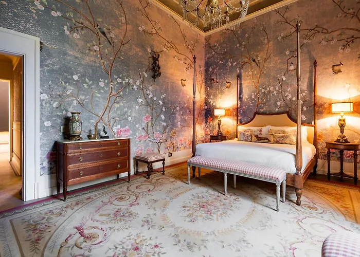 Prestigioso Con Vista Arno Daire *